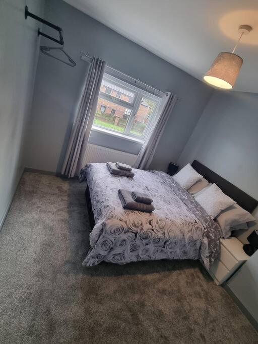 3 Bed Detached House & Hot Tub Villa Wrexham Eksteriør bilde
